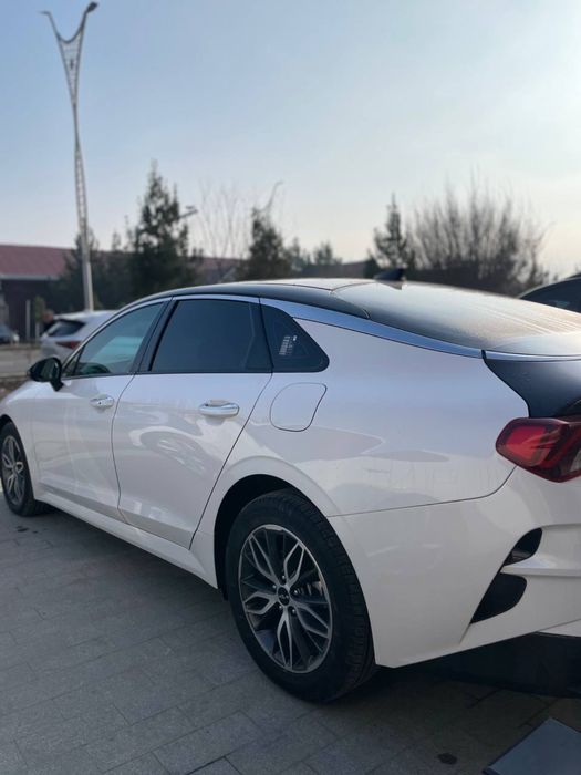 Kia k5 2023 sotiladi