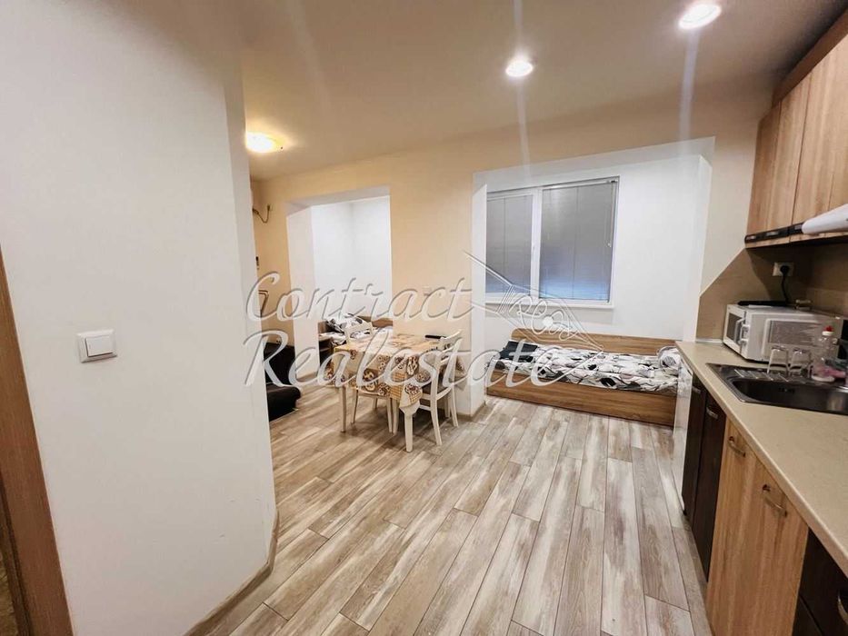 Дава се под наем Едностаен апартамент в Варна, Автогара - 18 кв.м за 350 € - Снимка #2