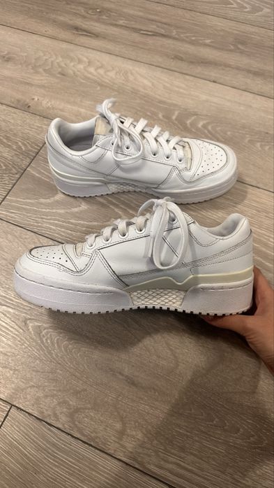 Естесвена кожа кецове Adidas Forum bold
