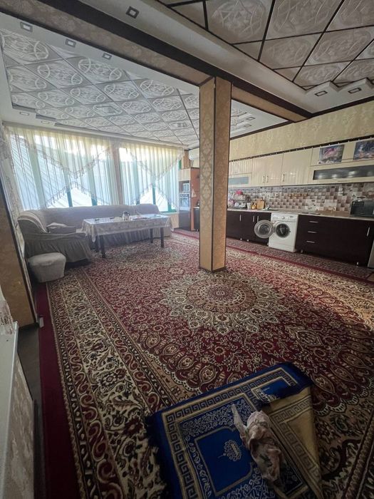 Яккасарой саламатина 4 сотих углавой участка сотилади.