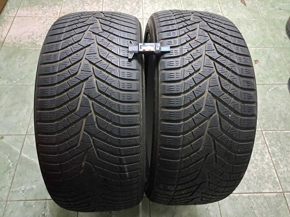 2 anvelope 265/40 R21 Yokohama