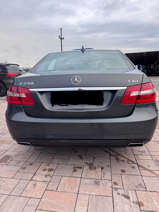 Dezmembrez Mercedes-benz E250 (W212)
