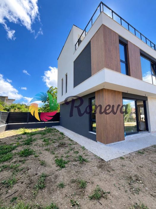 Къща в Варна-м-т Св. Никола площ 350 цена 585000