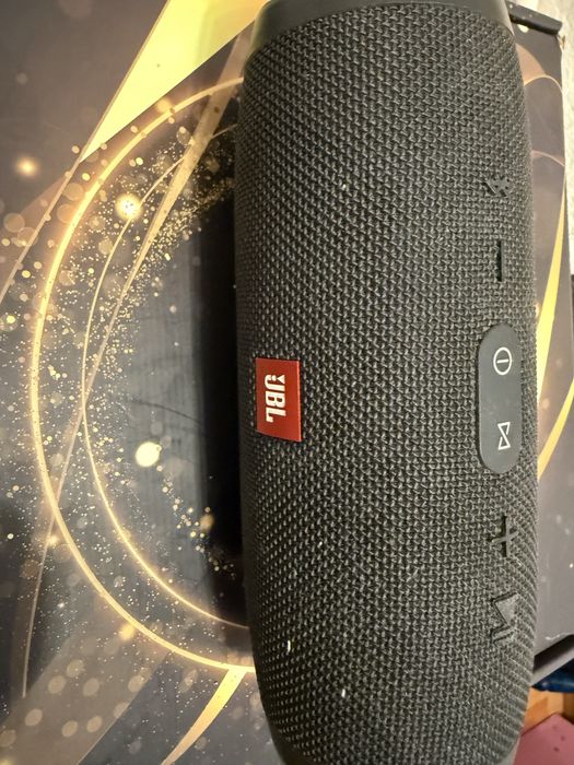 Jbl.    charge   3