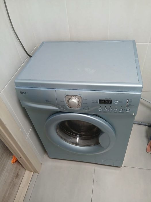 Продам стиральную машинку