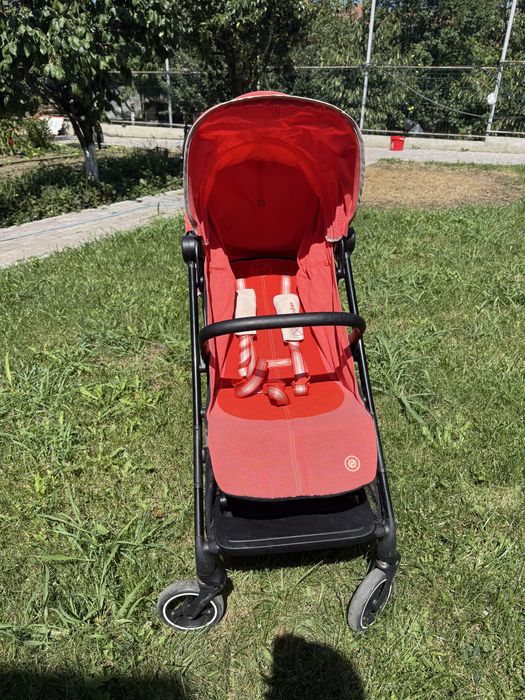 Cărucior sport compact și ultra-ușor – Cybex Beezy Hibiscus Red
