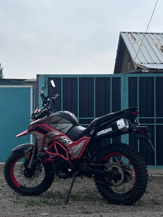 Продам мотоцикл sycmcc 300к