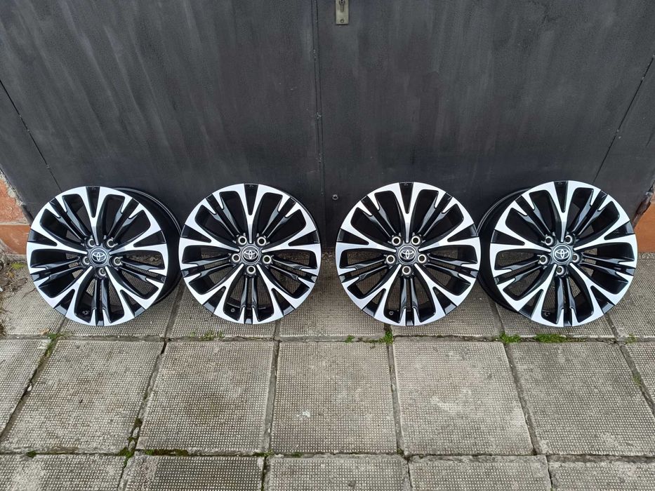 ОРИГИНАЛНИ джанти 18' цола 5x114,3 TOYOTA CH-R YARIS CROSS / ТОЙОТА 7J ET50 + датчици