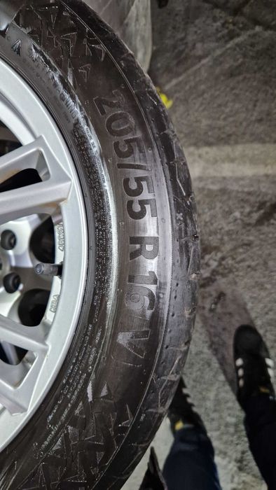 SEAT Джанти със летни гуми 205/55/16 6,5J ET46 5×112 ЦО56,6 ДОТ0523