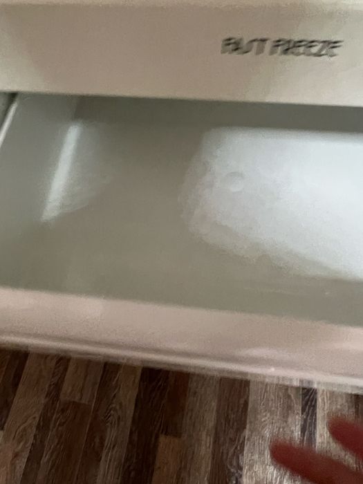 Продам морозильную камеру