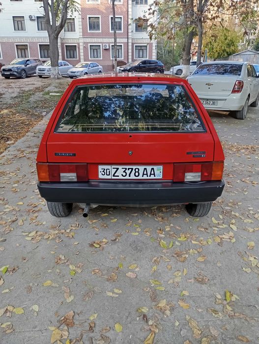 Автомобиль Ваз 2108