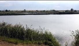 Тайёр 4 гектар уч нафар кули билан дарё куйнида сотилади