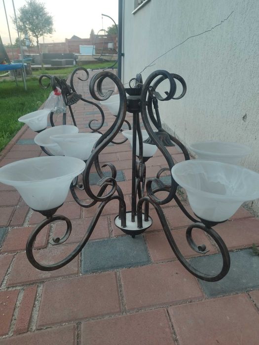 2 candelabre cu cinci și trei brate