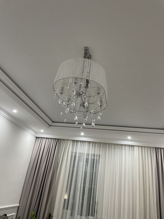 Продается люстра