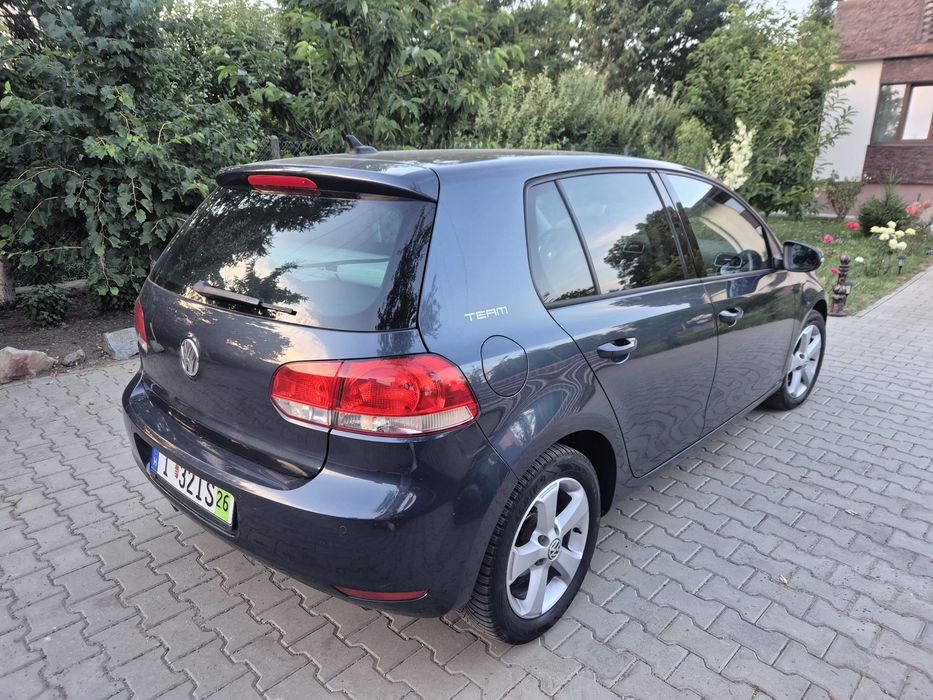 VOLKSWAGEN Golf 2011 — imagine 4