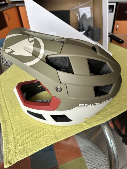 Каска МТБ Ендура м-л Endura SingleTrack MIPS Full Face Helmet M-L