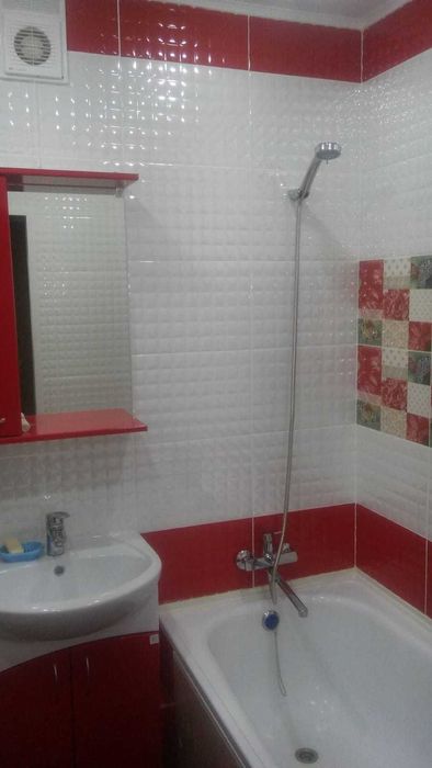 Продам 1 ком возле ТД Азия