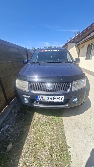 Se vinde Grand Vitara.