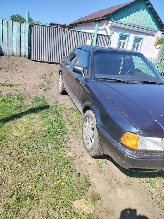 Продам автомобиль ауди 80 б4