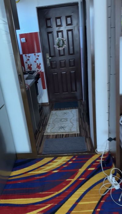 Garsonieră de închiriat – zonă accesibilă, liniștită