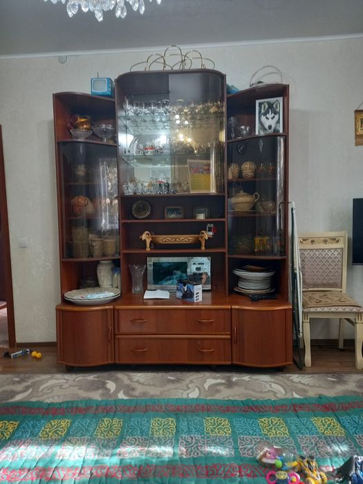 Сервант для посуды