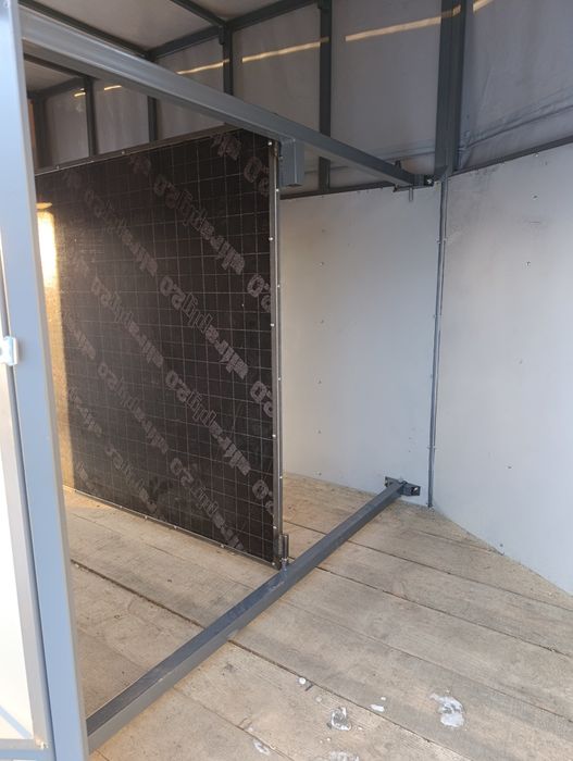 Коневозка прицеп