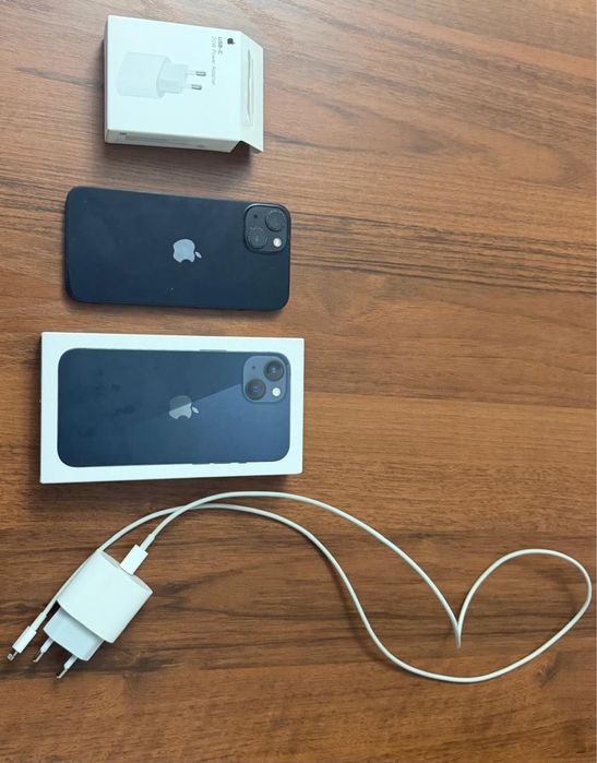 iPhone 13 продаётся