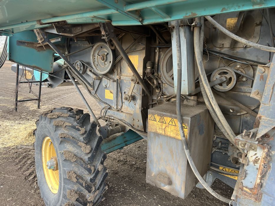 Продам комбайн Есиль-740