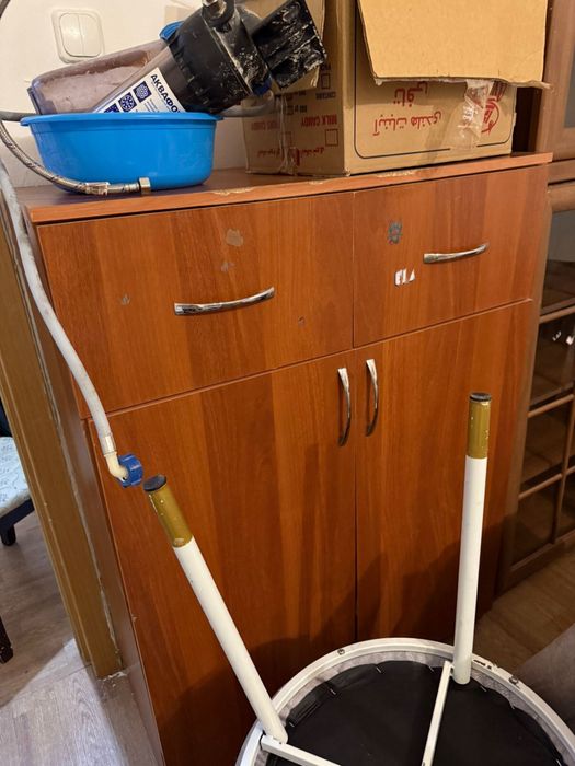 Стол, сервант, гарнитур