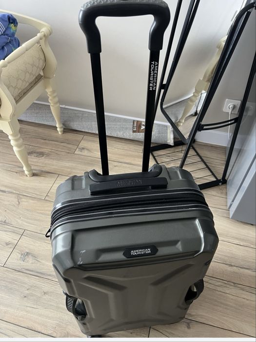 Дорожный чемодан