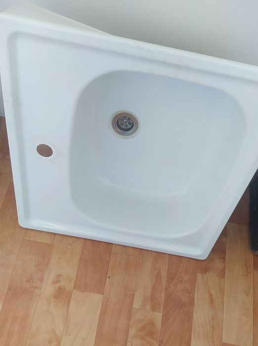 Продам.  раковину  .