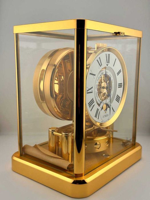 Jaeger LeCoultre
Atmos Phase de Lune