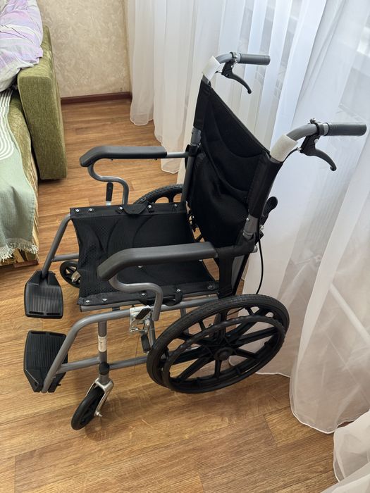 Кресло коляска инвалилная