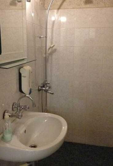 Дава се под наем Двустаен апартамент в София, Хиподрума - 80 кв.м за 520 € - Снимка #5