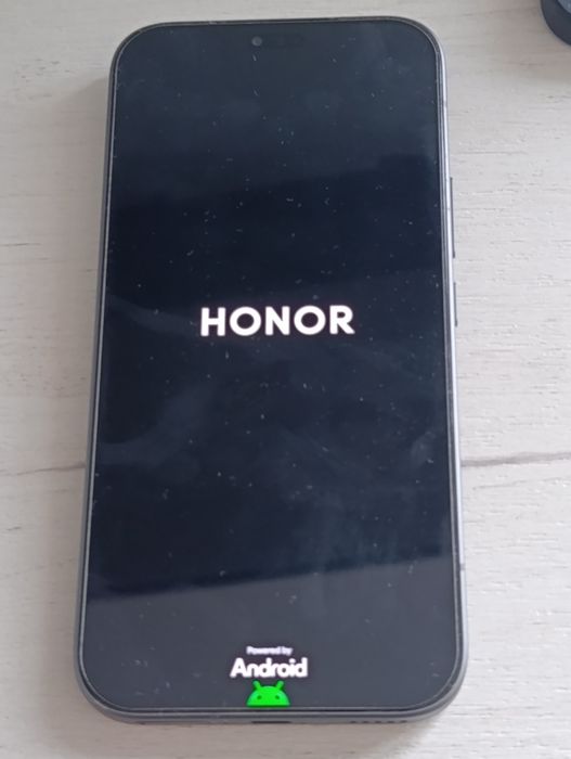 Продавам Honor 600 lite 5 g ползван един месец