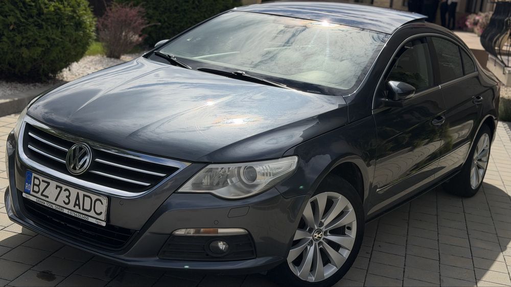 VOLKSWAGEN Passat CC