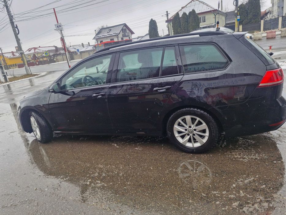Vând  Golf 7 ,unic proprietar Romania ,191000 km în creștere.