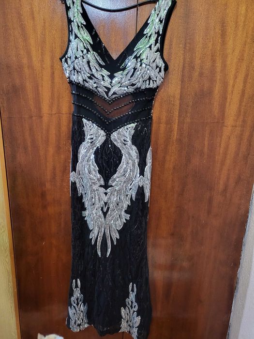 Нова официална рокля