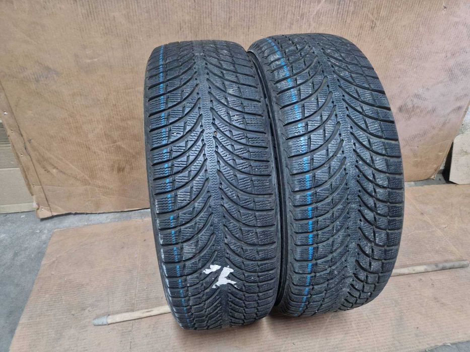 2 Michelin R17 235/65
зимни гуми
DOT3417