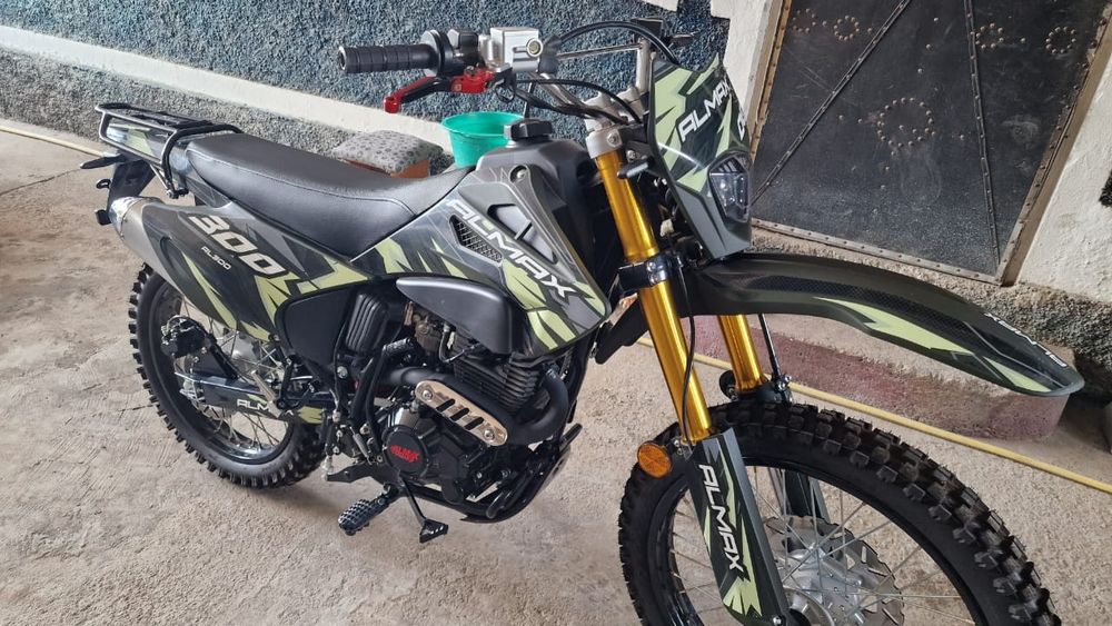 Продам эндуро 300 кубов