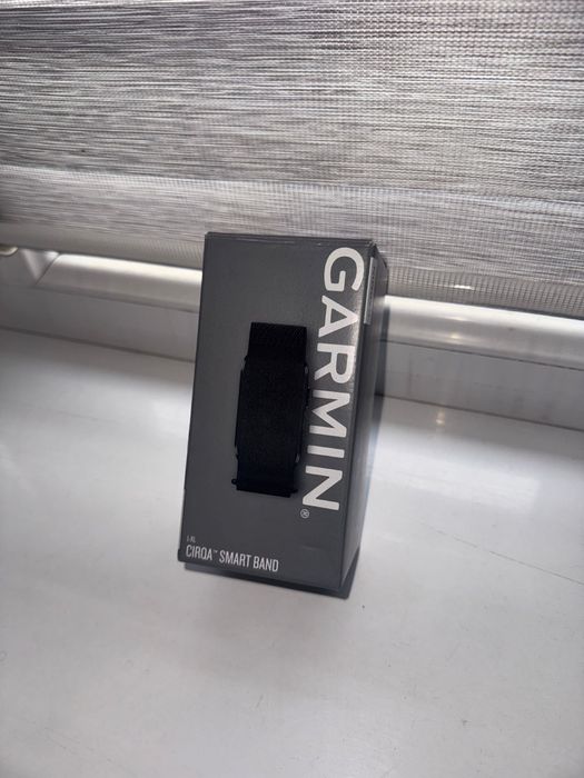 Фитнес трекер Garmin Cirqa