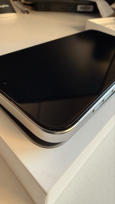 Iphone 16 Pro Max 256 GB Бял Батерия 99% (гаранция до 05.11.2026)