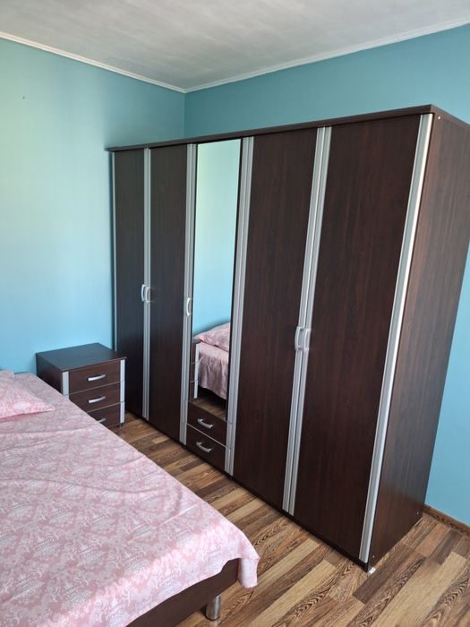 Închiriez apartament