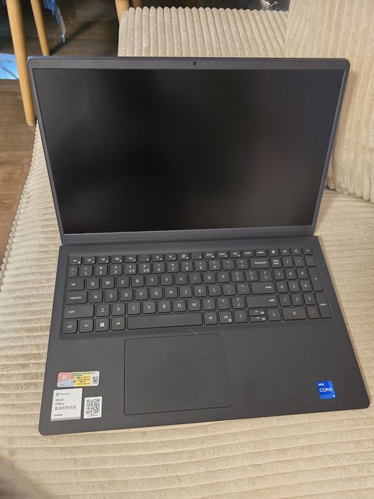 Laptop Dell Vostro 3520 Nou