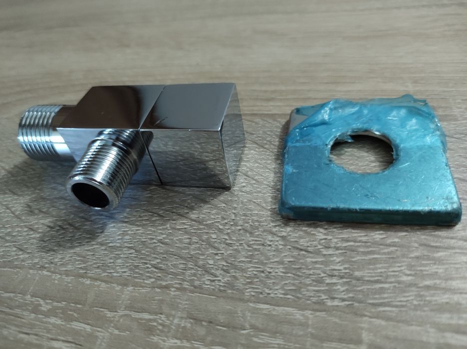 Robinet coltar 1/2-3/8 Kruger Design, nou, calitate. Preț - 35 lei.