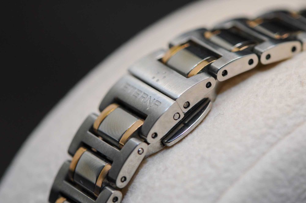 Швейцарски дамски часовник с фабрични диаманти | Eterna Grace