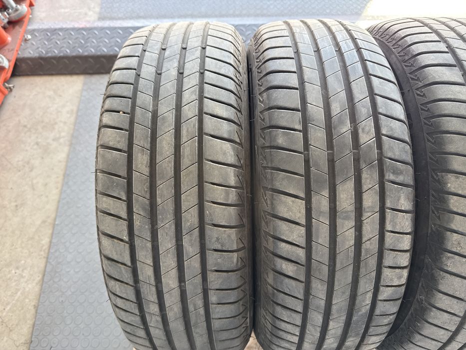 4бр. ОТЛИЧНИ Летни Гуми 195/65R/15 -BRIDGESTONE- DOT:3922- 6.2мм.