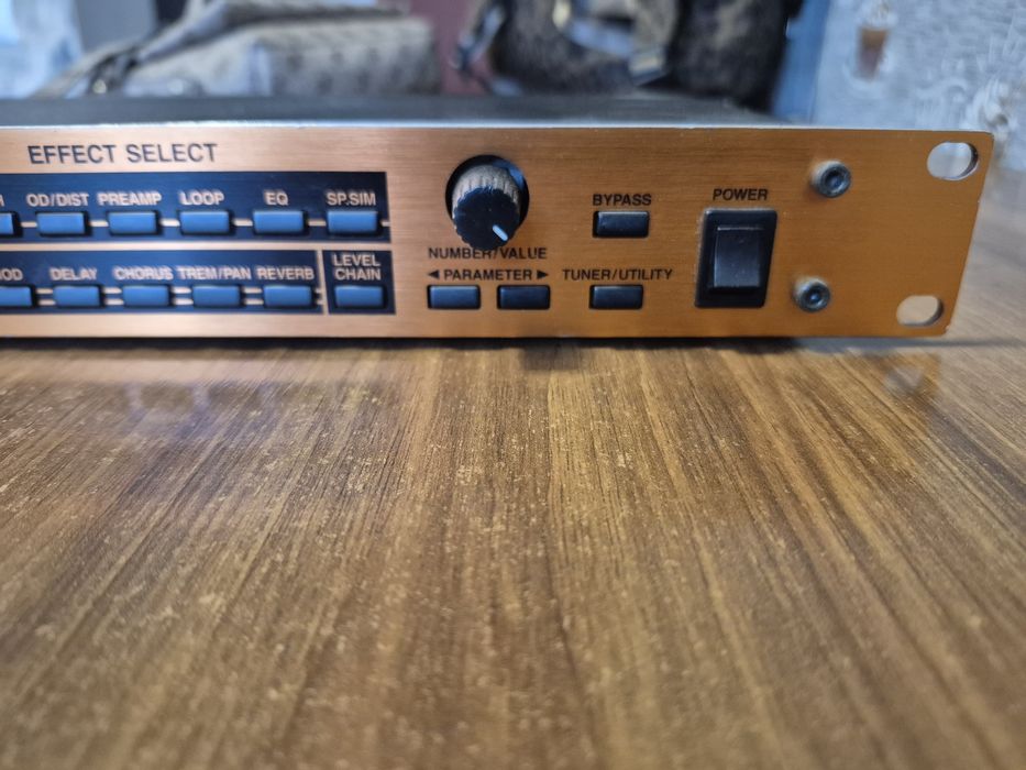 Procesor rack Boss GX700