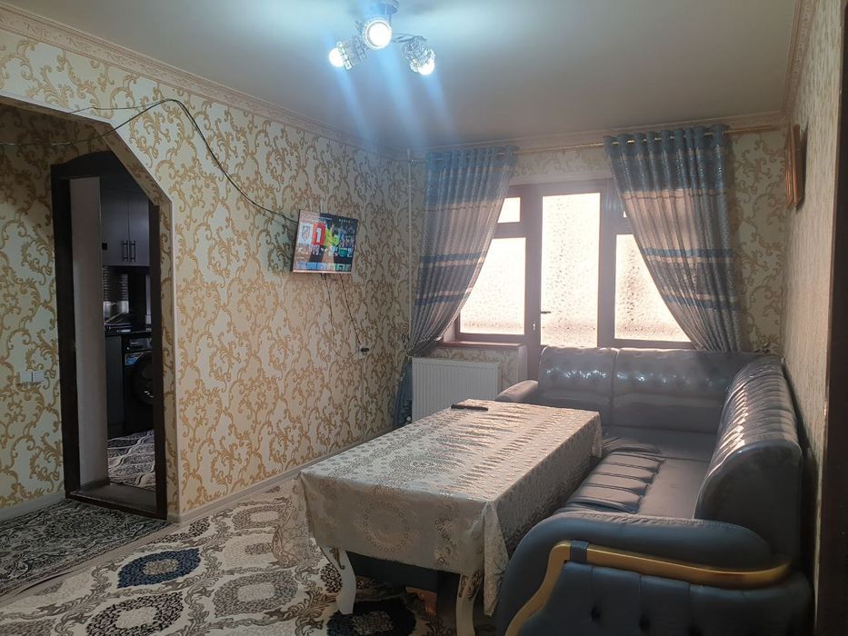 Квартира ижарага берилади. Наманган шахар 6 микраройон каттайулга якин