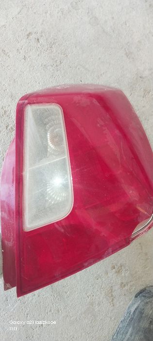 Lacetti farasi 2 tasiyam ishlidi faqat chab taraf fara  singan